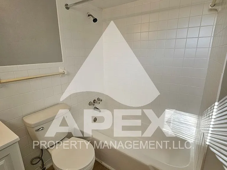 Springdale Apartments — Photo 13