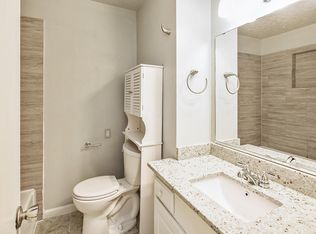 1220 N Ridgefield Cir, College Station, TX 77840