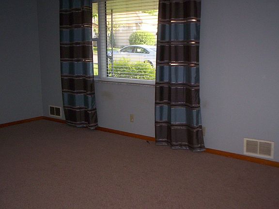 2nd image of 505 Mildred Ave