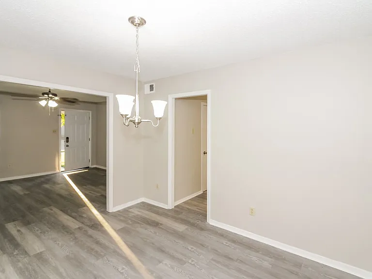 2656 Harlingen Dr — Photo 6