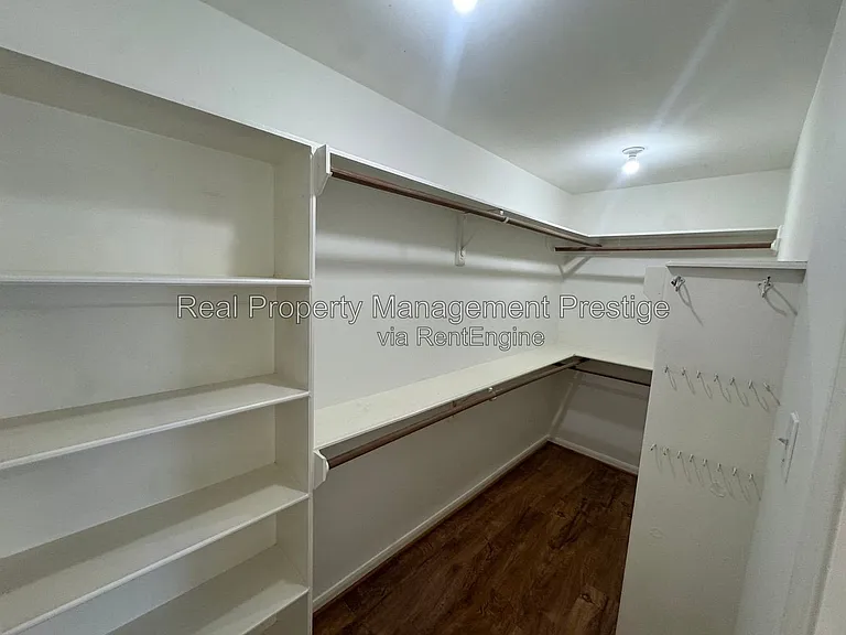 15907 Spring Forest Dr — Photo 12