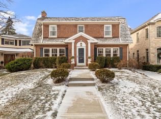 210 Wisner St, Park Ridge, IL 60068