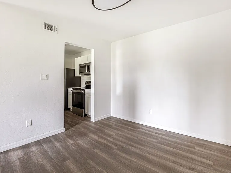 1801 Brantley Rd — Photo 43
