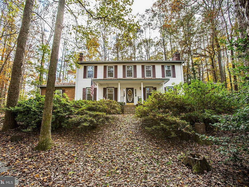 1st image of 104 Woodfield Dr