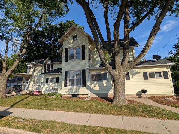 248 W Chestnut STREET #516 Kendall St, Burlington, WI 53105