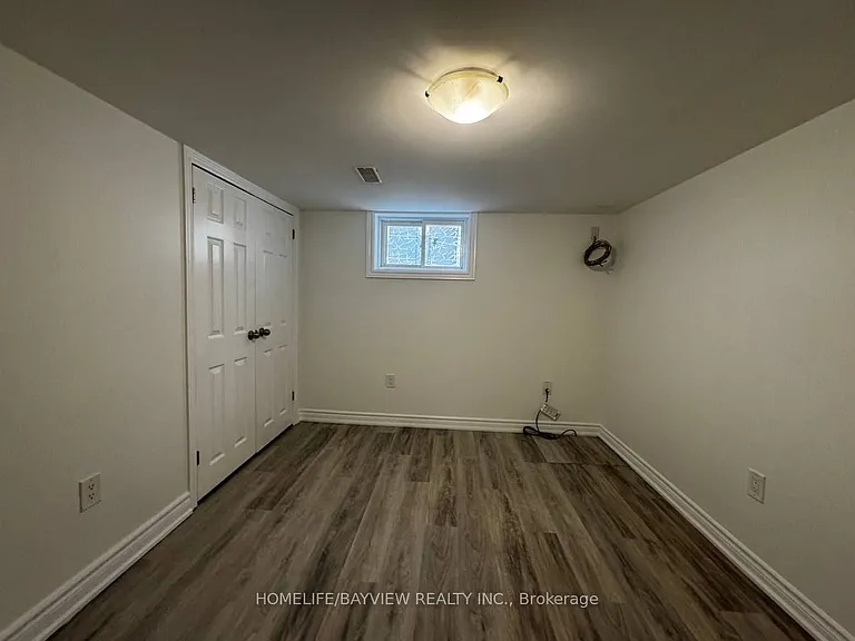255 Penn Ave #BASEMENT — Photo 8
