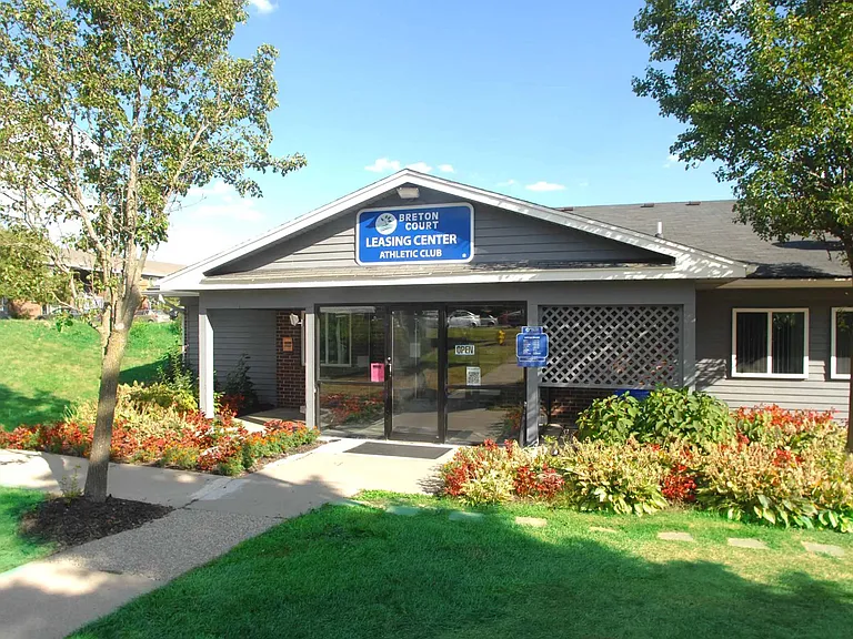 Leasing Office
