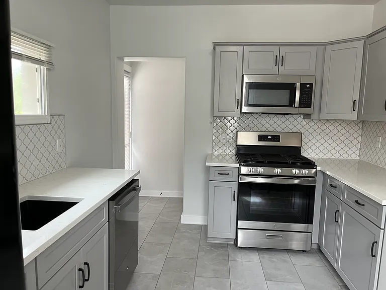 524 N Second North St — Photo 5