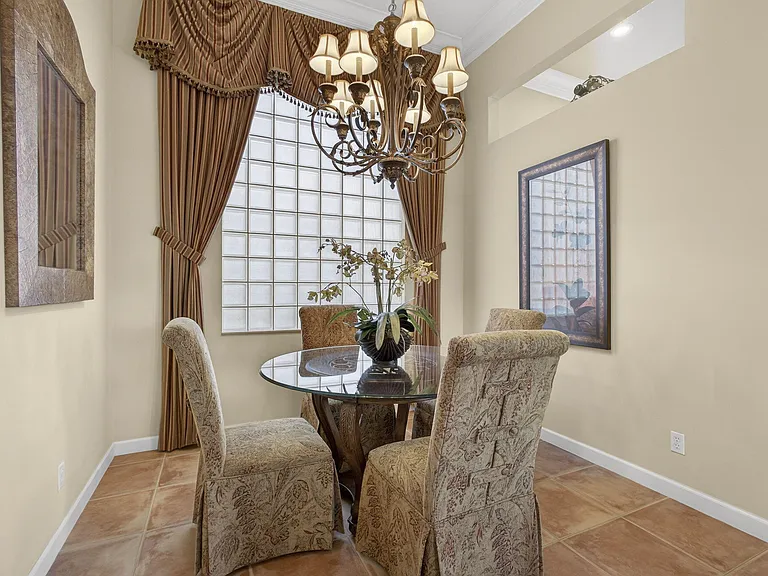 207 Andalusia Dr — Photo 8