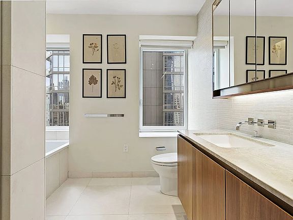 5th image of 555 W 59th St APT 19B