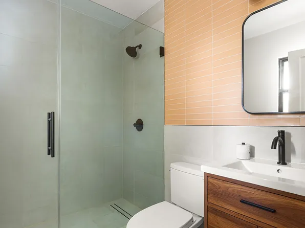 647 Macon Street image 5 of 7