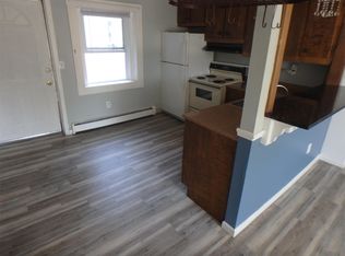 25 Spring St APT 3, Auburn, ME 04210