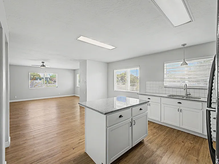 5938 W Ocotillo Rd — Photo 5