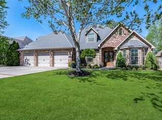 1887 N Candleshoe Dr, Fayetteville, AR 72701