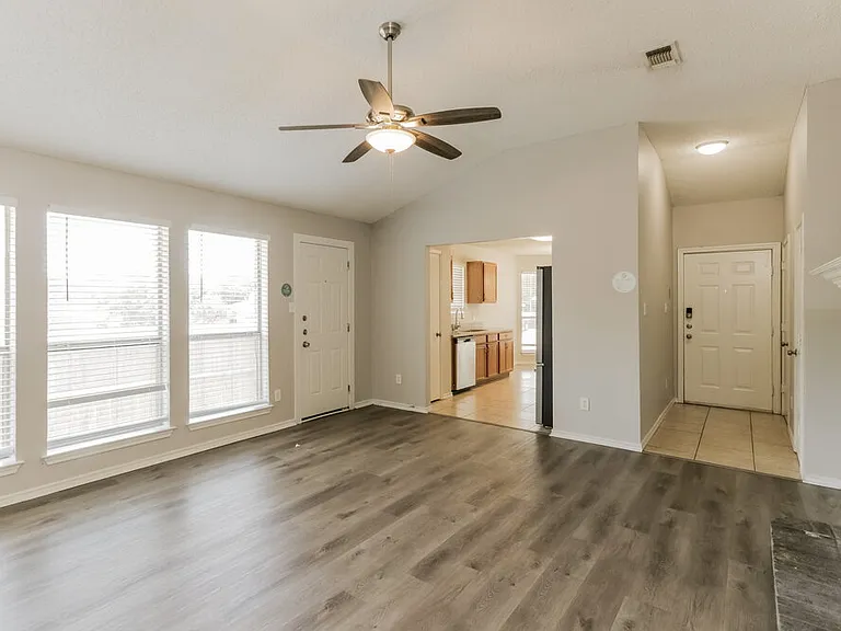 9234 Crimnson Ct — Photo 7