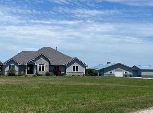 3150 SE 61st St, Berryton, KS 66409
