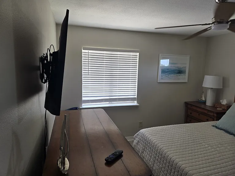 3393 Poinsettia Dr — Photo 16