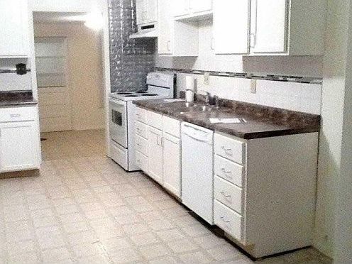 3rd image of 402 N Jefferson St