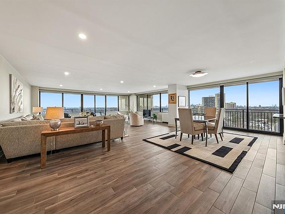 4th image of 1500 Palisade Ave APT 14F