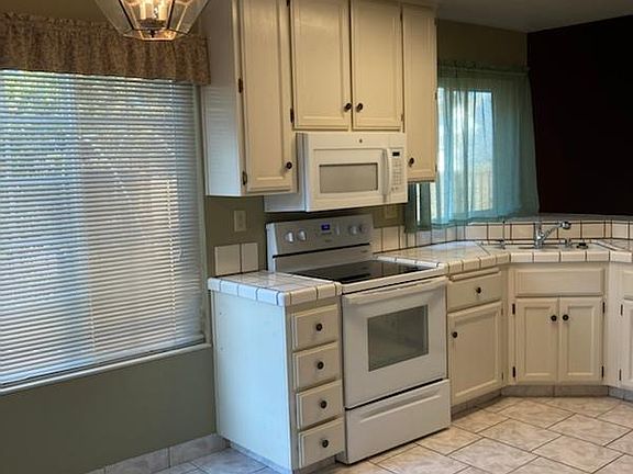 5th image of 1292 Thorn Valley Ct