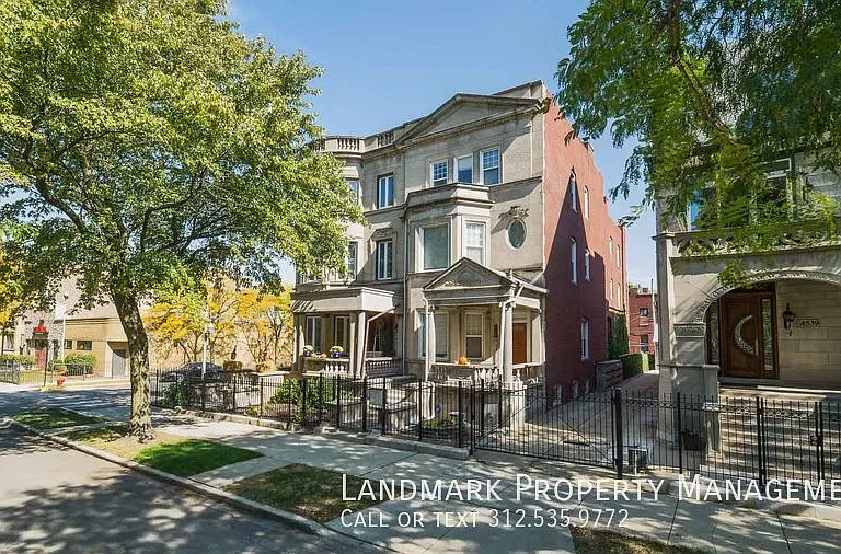4537 S King Dr #3 — Photo 1