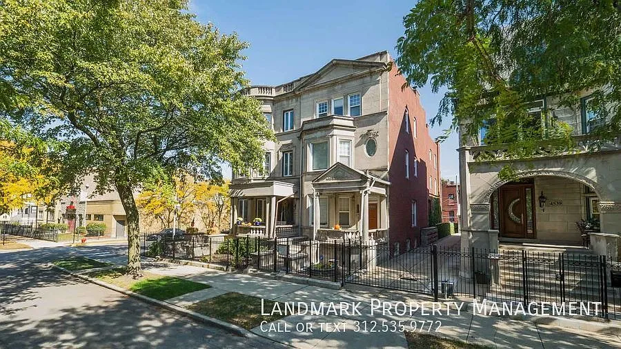 4537 S King Dr #3
