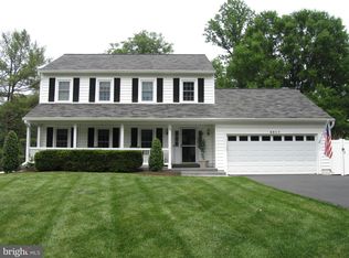 3917 Shallow Brook Ln, Olney, MD 20832