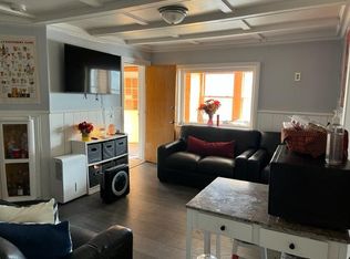 52 Lawrence St #1, Salem, MA 01970