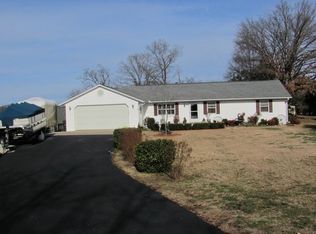 443 Ridgeview Dr, Ridgedale, MO 65739