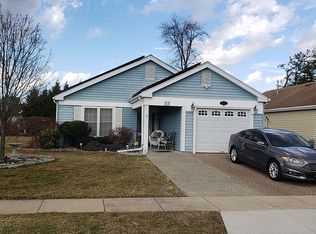 12 Mayfair Rd, Southampton, NJ 08088