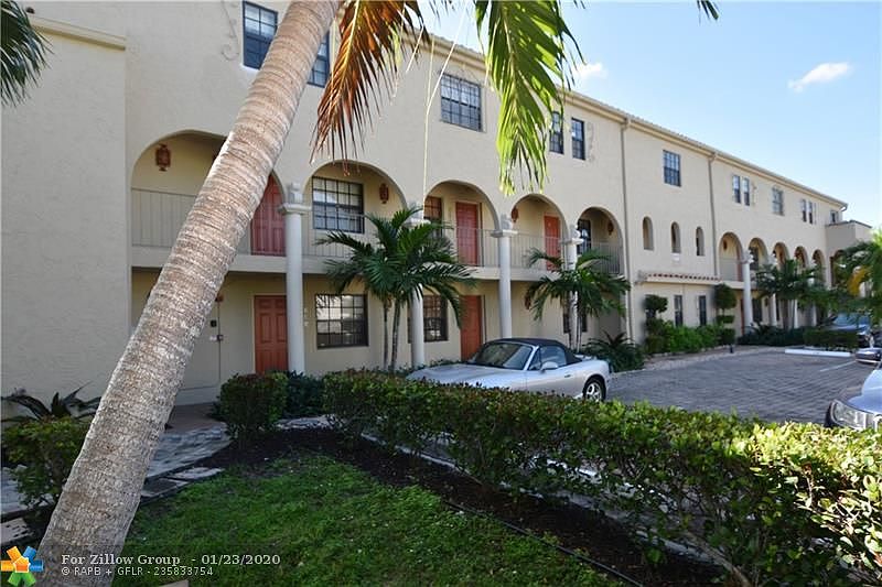 1st image of 620 NE 28th St APT 204