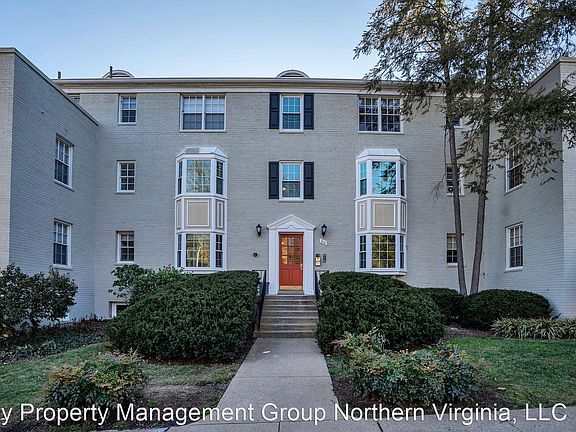 2nd image of 810 S Arlington Mill Dr APT 304