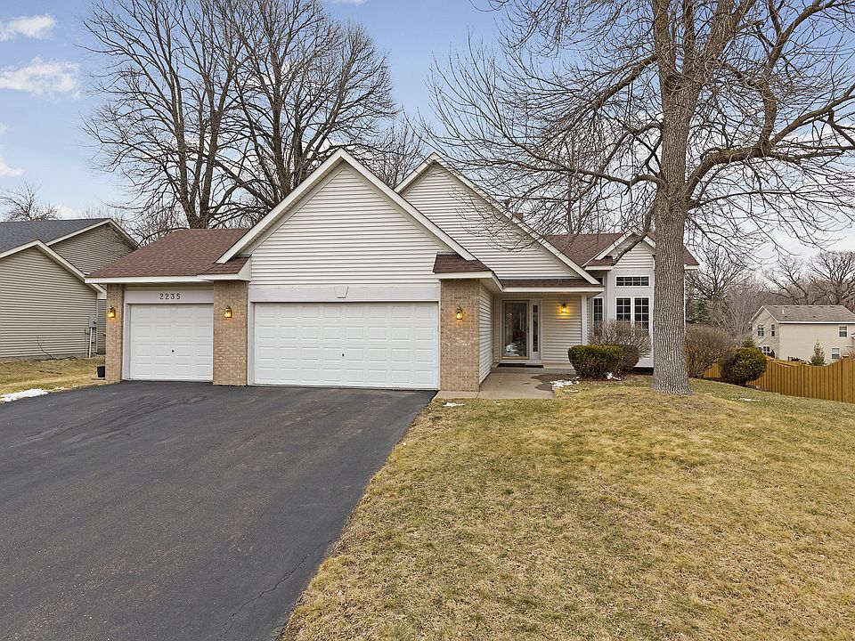 1st image of 2235 Emerald Ln