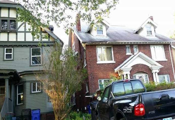 2nd image of 9818 South Blvd