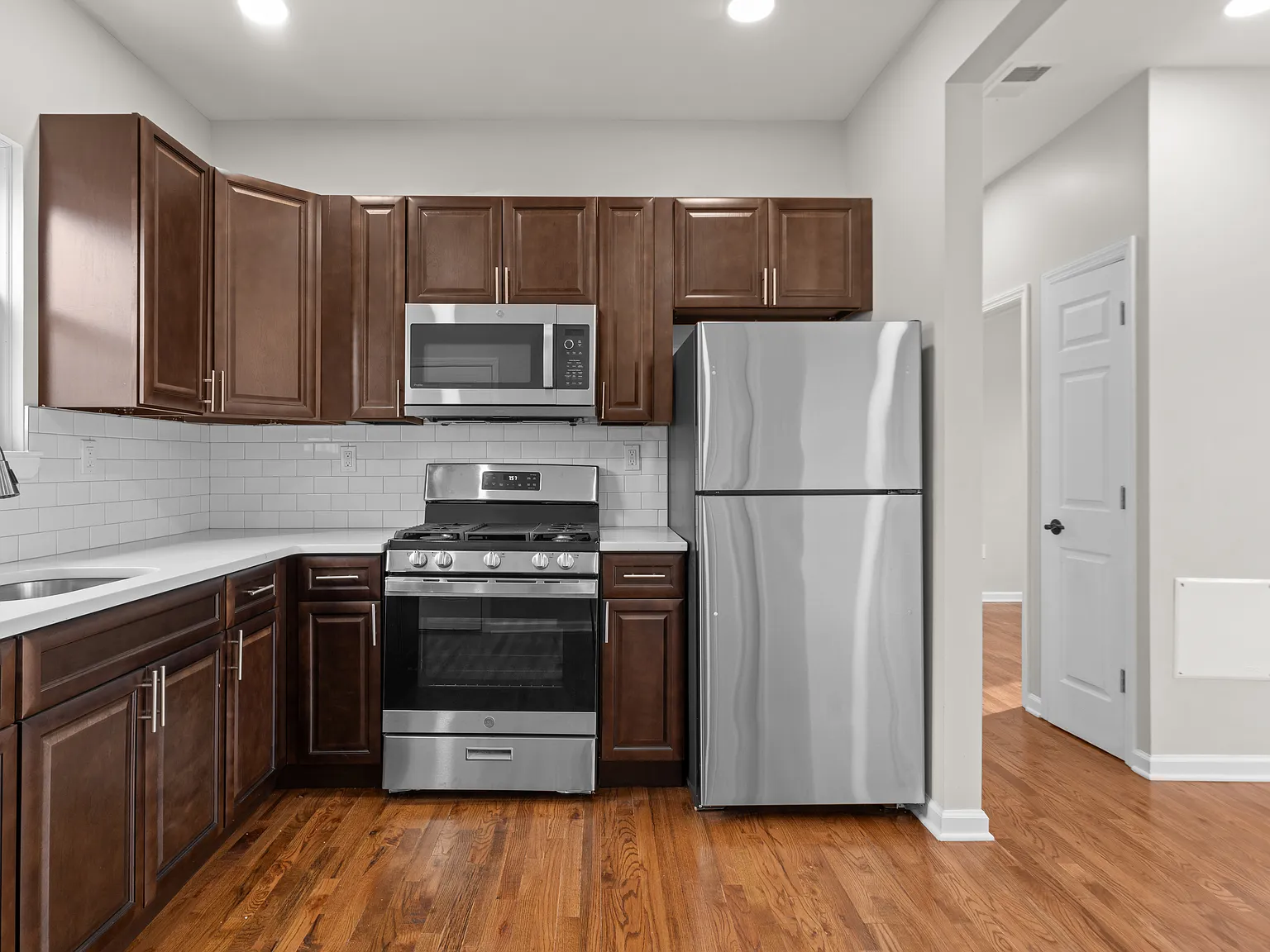 178 Union Ave — Photo 3