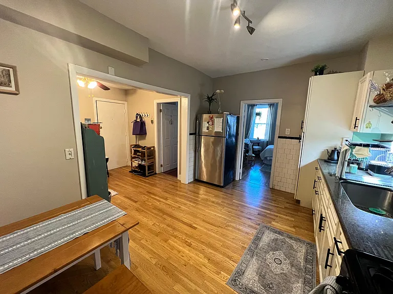 115 Orleans St #1 — Photo 9