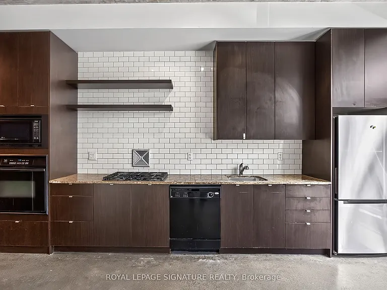 23 Brant St #213 — Photo 13