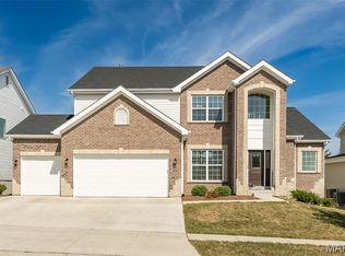 1041 Kennedy Ln, Ballwin, MO