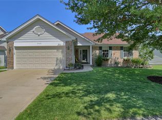 2520 Hickory Manor Dr, Ballwin, MO