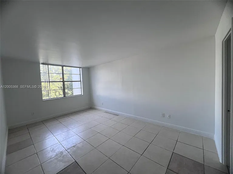 496 NW 165th Street Rd #D414 — Photo 7