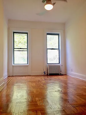 Rented by Rapid Realty Cobble Hill | media 31