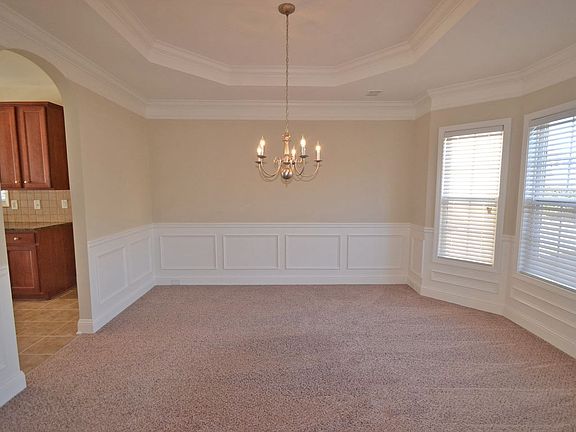 2nd image of 600 Georgia Cir