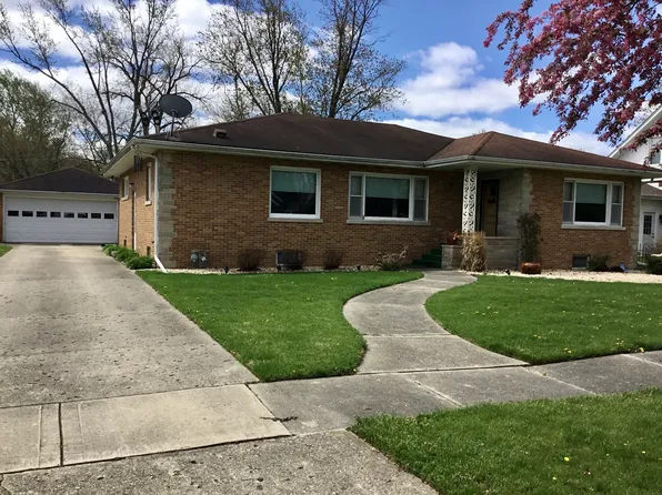 319 W South St, Dwight, IL 60420