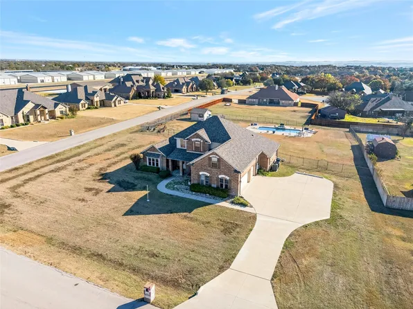 150 Austen Dr, Hudson Oaks, TX 76087