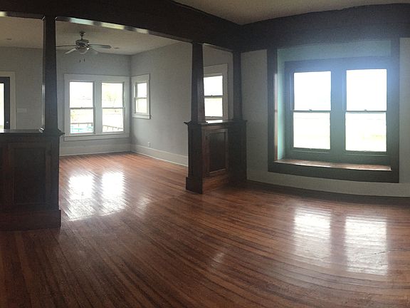 Craftsman style w/beautifull longleaf restored floors