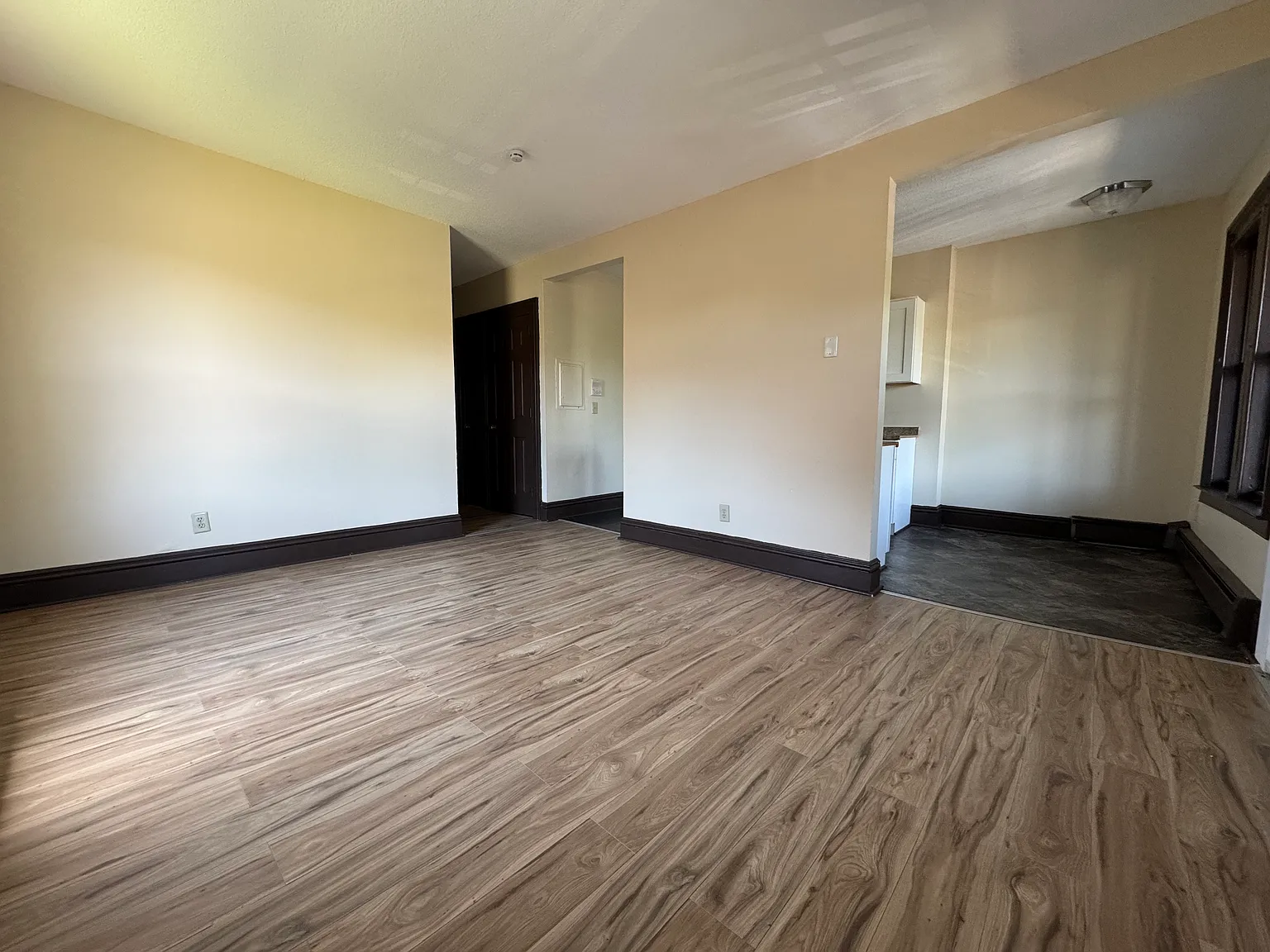 1 bed, 625 sqft, $1,195 — Photo 2