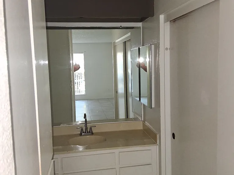 6351 Riverside Dr #71 — Photo 6