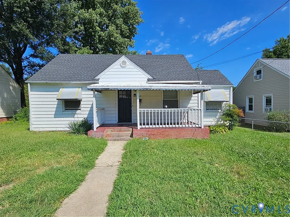 3813 Larchmont Ln