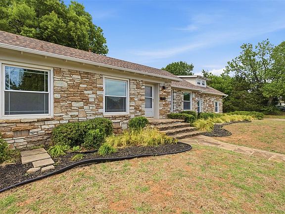 3rd image of 2801 Clermont Pl