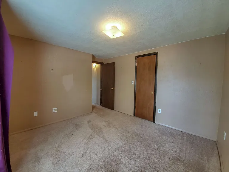 310 E Washington St — Photo 1